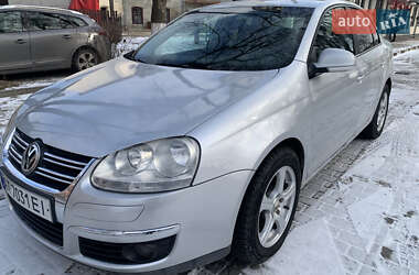 Седан Volkswagen Jetta 2006 в Снятині