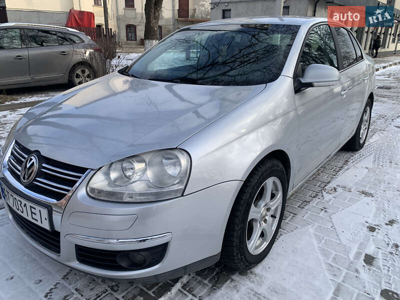 Седан Volkswagen Jetta 2006 в Снятине