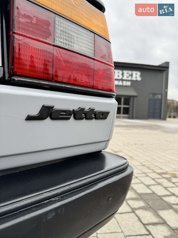 Седан Volkswagen Jetta 1988 в Дрогобыче