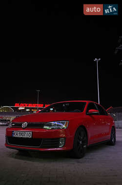 Седан Volkswagen Jetta 2013 в Киеве