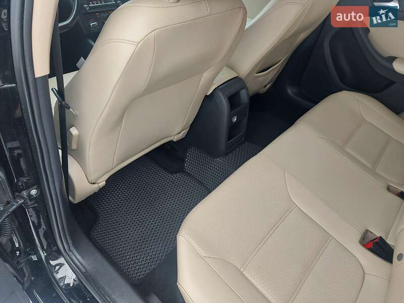Седан Volkswagen Jetta 2017 в Шептицькому