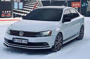 Седан Volkswagen Jetta 2016 в Полтаве