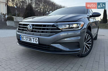 Седан Volkswagen Jetta 2019 в Львове