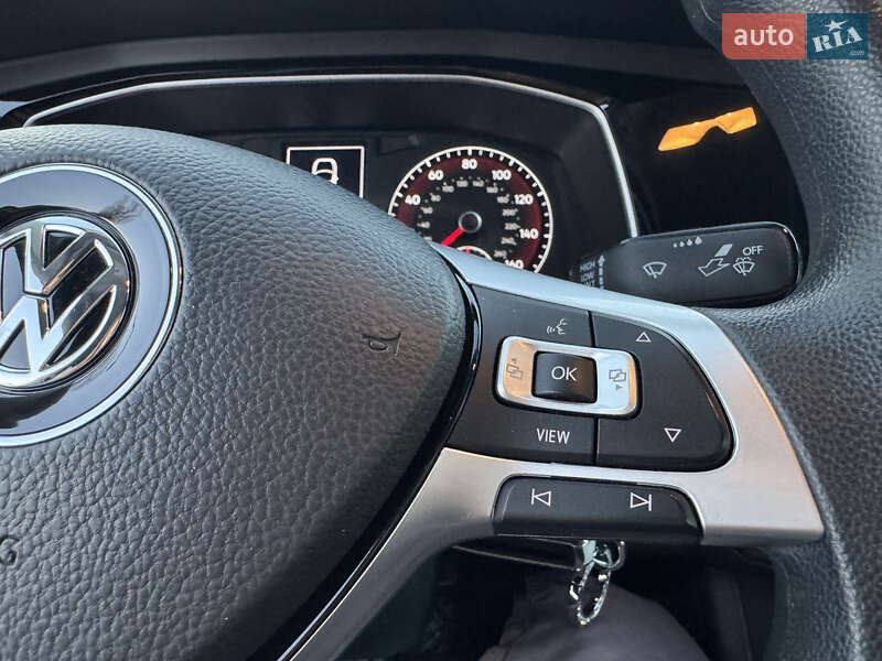 Седан Volkswagen Jetta 2019 в Українці