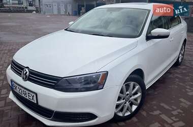 Седан Volkswagen Jetta 2013 в Ровно