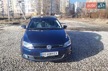 Седан Volkswagen Jetta 2013 в Тернополі