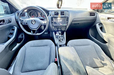 Седан Volkswagen Jetta 2011 в Кривому Розі