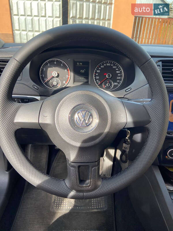 Седан Volkswagen Jetta 2011 в Мукачево фото 5 Седан Volkswagen Jetta 2011 в Мукачево