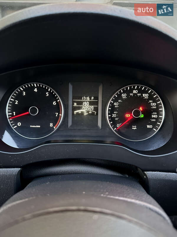 Седан Volkswagen Jetta 2014 в Чернігові