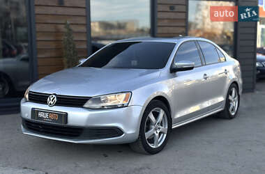 Седан Volkswagen Jetta 2013 в Червонограді