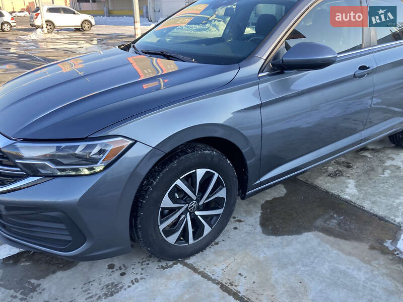 Седан Volkswagen Jetta 2022 в Киеве