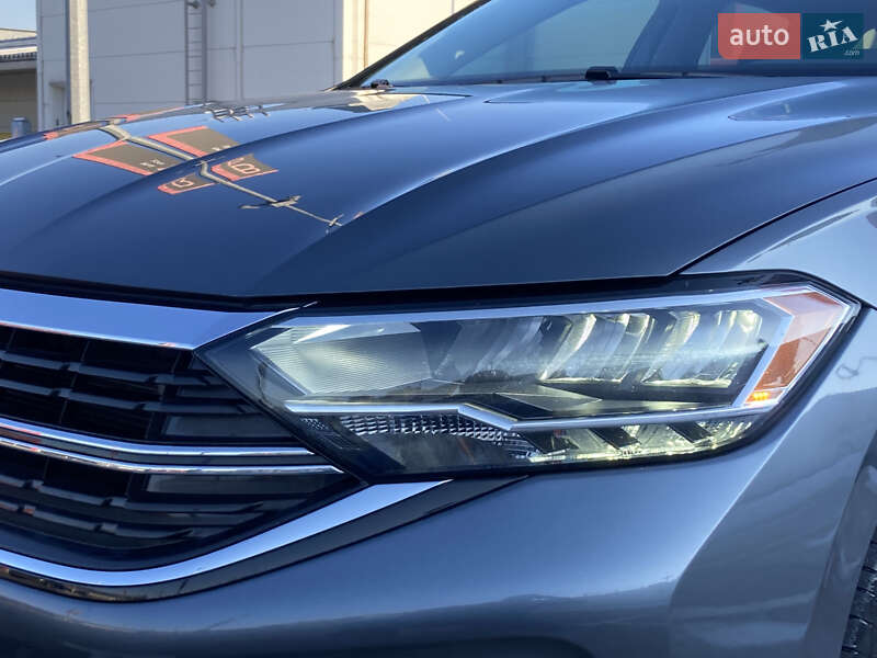 Седан Volkswagen Jetta 2022 в Киеве