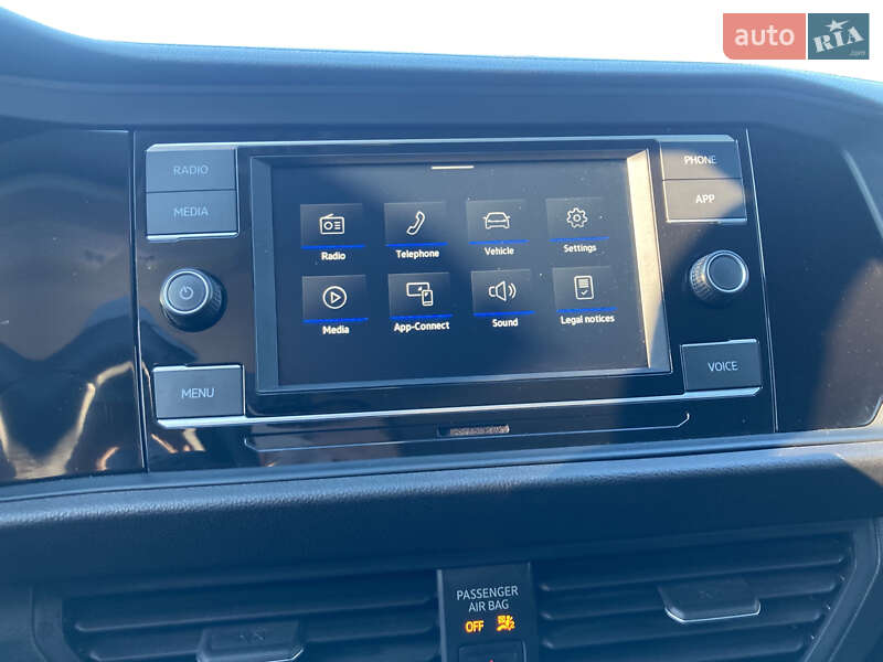 Седан Volkswagen Jetta 2022 в Киеве