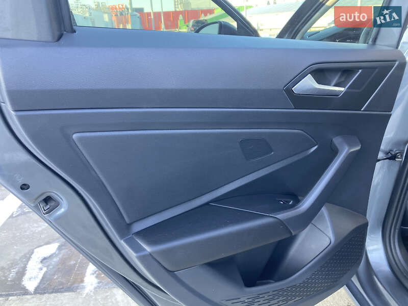 Седан Volkswagen Jetta 2022 в Киеве