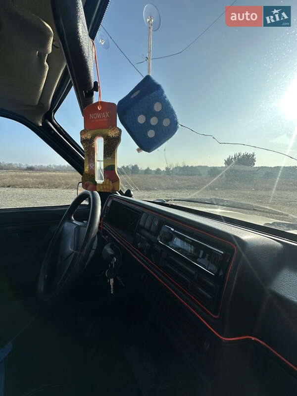 Седан Volkswagen Jetta 1989 в Ратным