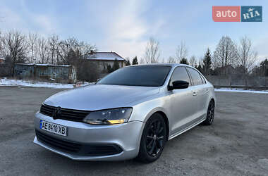 Седан Volkswagen Jetta 2014 в Дніпрі