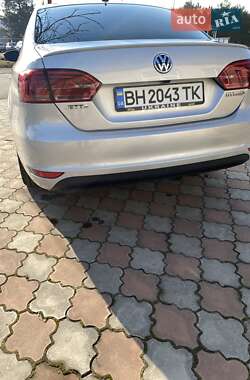 Седан Volkswagen Jetta 2012 в Одесі