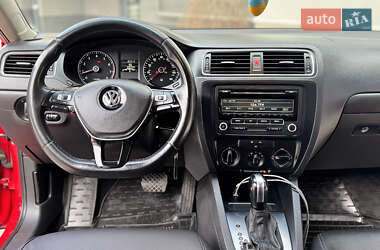 Седан Volkswagen Jetta 2013 в Львове