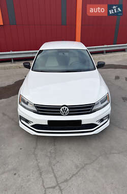 Седан Volkswagen Jetta 2016 в Києві