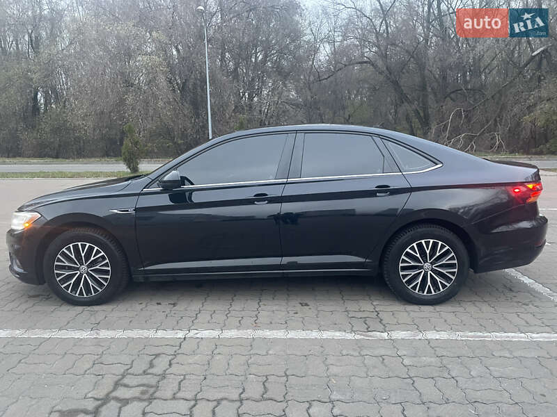 Седан Volkswagen Jetta 2018 в Сумах