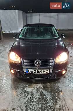 Седан Volkswagen Jetta 2008 в Миколаєві