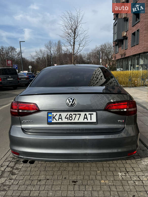 Седан Volkswagen Jetta 2017 в Києві