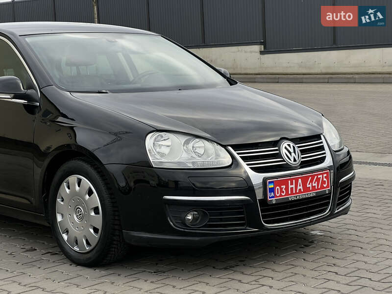 Седан Volkswagen Jetta 2008 в Рожище
