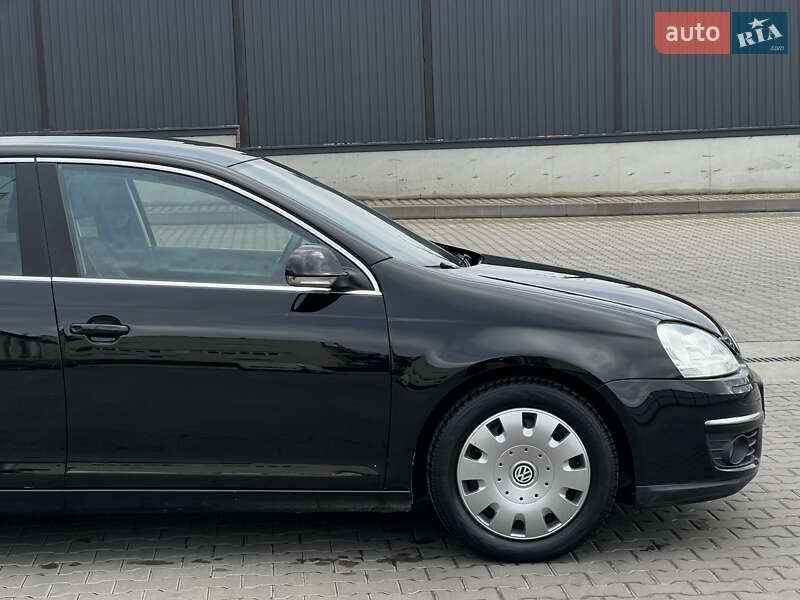 Седан Volkswagen Jetta 2008 в Рожище