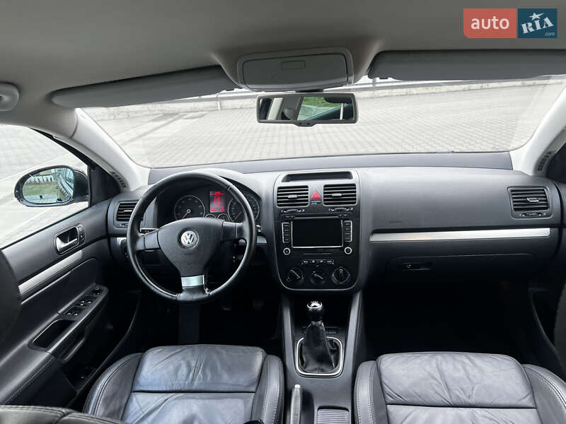 Седан Volkswagen Jetta 2008 в Рожище