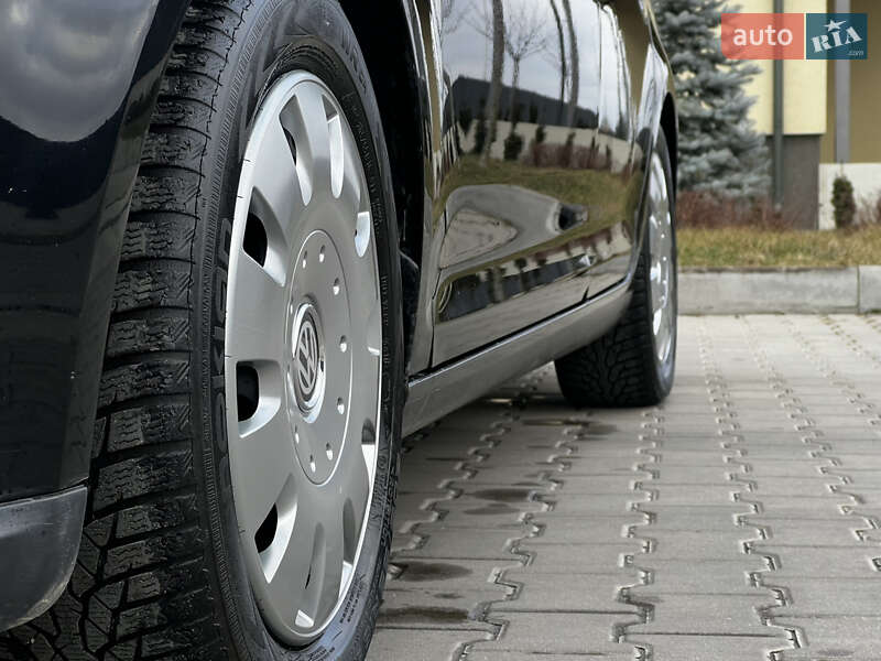 Седан Volkswagen Jetta 2008 в Рожище
