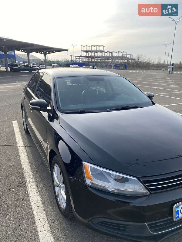 Седан Volkswagen Jetta 2012 в Києві