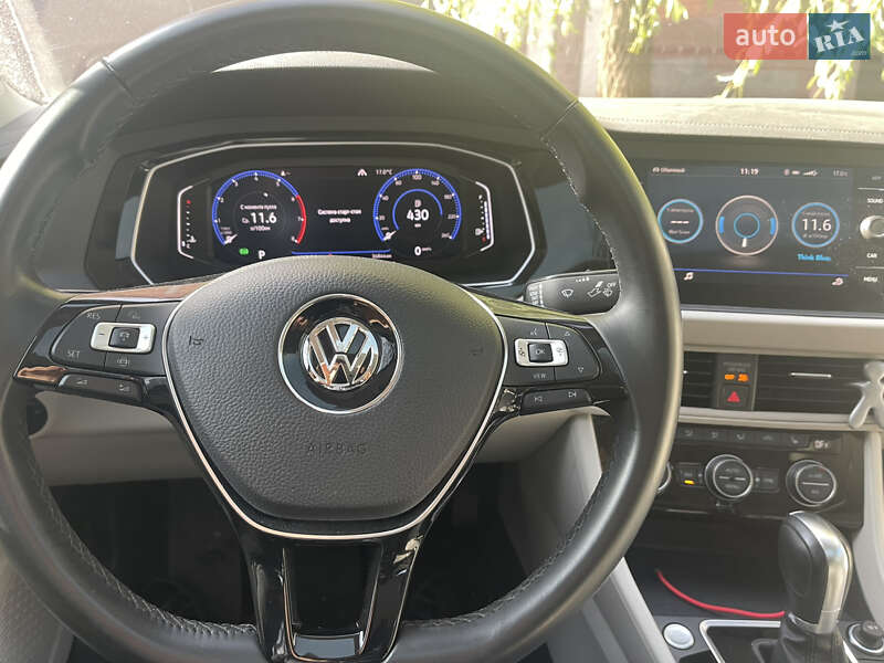 Седан Volkswagen Jetta 2019 в Кривому Розі
