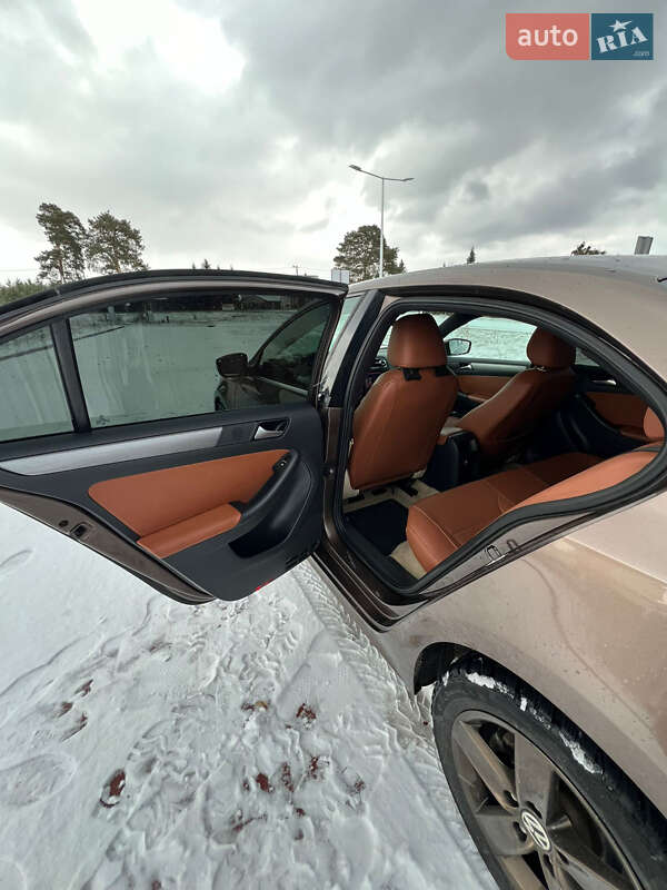 Седан Volkswagen Jetta 2013 в Львові фото 4 Седан Volkswagen Jetta 2013 в Львові