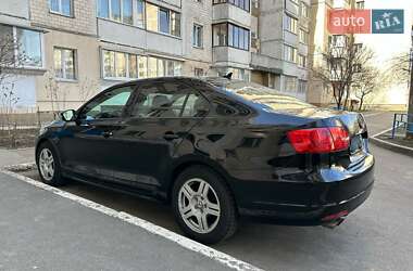 Седан Volkswagen Jetta 2013 в Києві