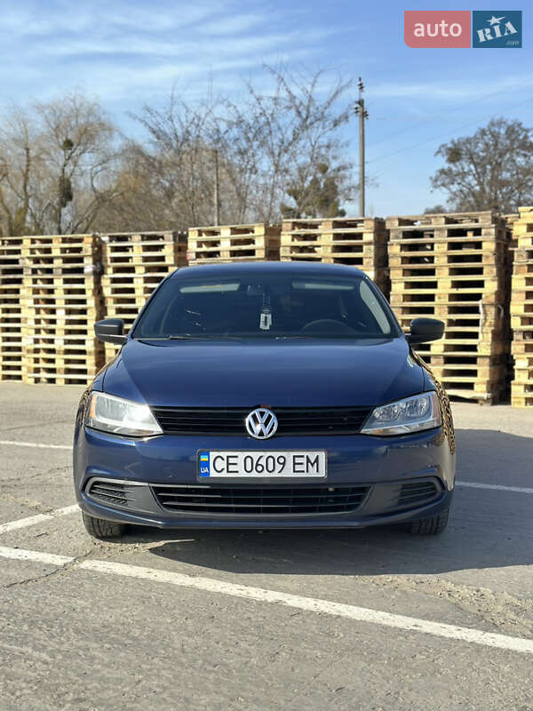 Седан Volkswagen Jetta 2013 в Кіцмані фото 3 Седан Volkswagen Jetta 2013 в Кіцмані