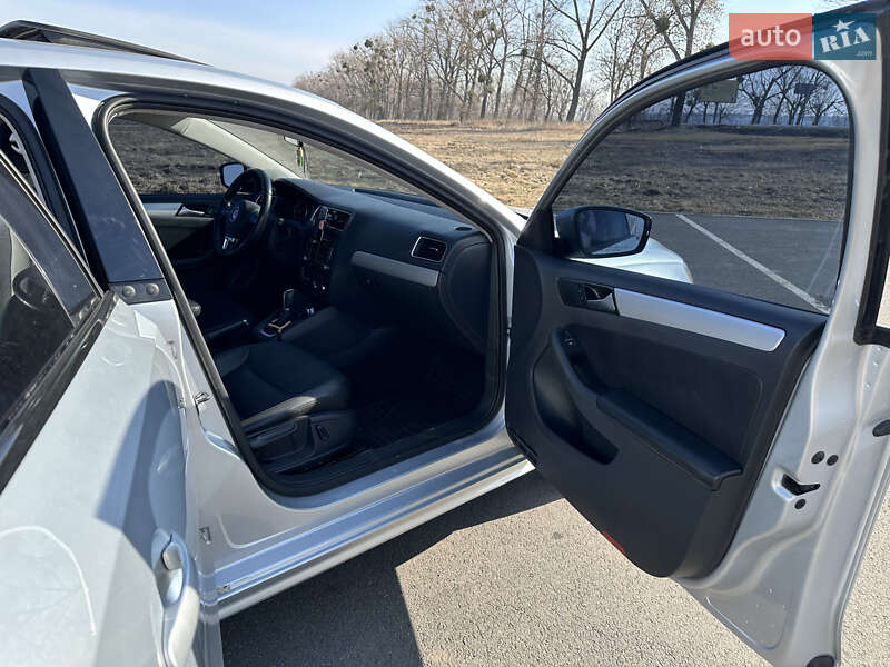 Седан Volkswagen Jetta 2013 в Смеле