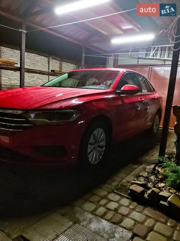 Седан Volkswagen Jetta 2019 в Харкові