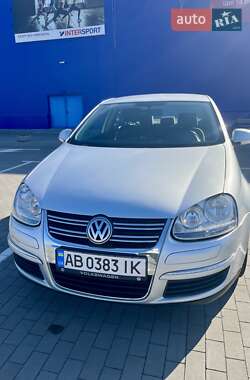 Седан Volkswagen Jetta 2005 в 