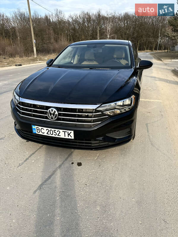 Седан Volkswagen Jetta 2018 в Львові