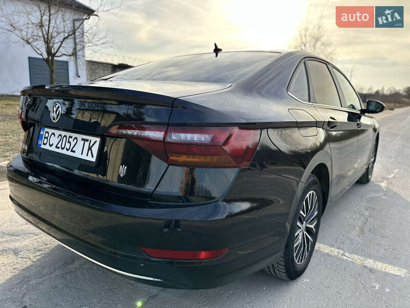 Седан Volkswagen Jetta 2018 в Львові