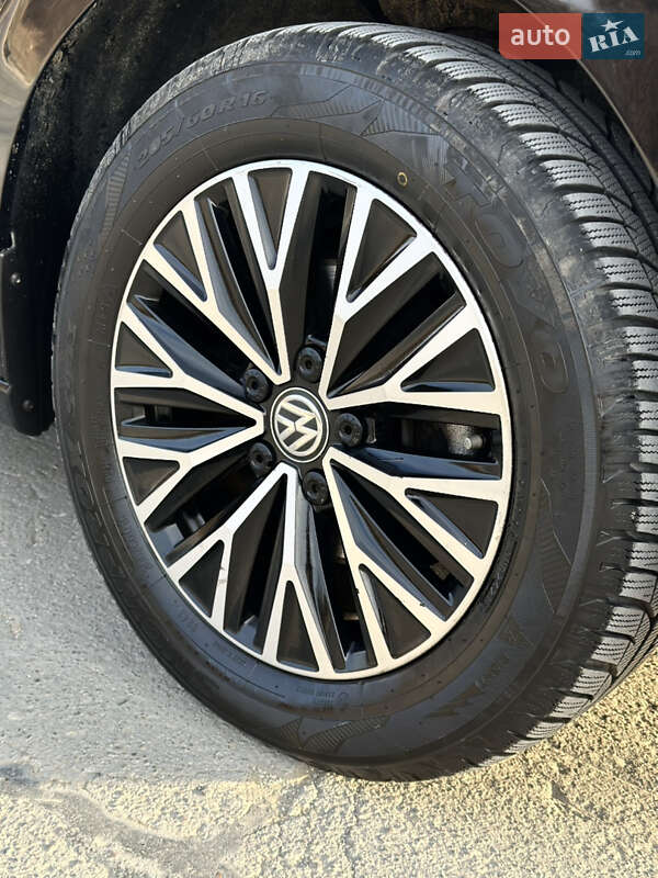 Седан Volkswagen Jetta 2018 в Львові