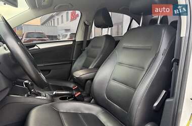 Седан Volkswagen Jetta 2012 в Хмельницькому