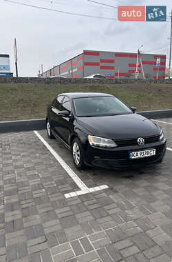 Седан Volkswagen Jetta 2012 в Києві