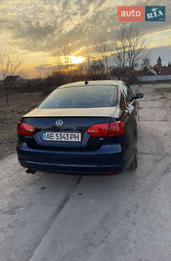 Седан Volkswagen Jetta 2014 в Вільногірську