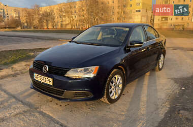 Седан Volkswagen Jetta 2014 в Вільногірську