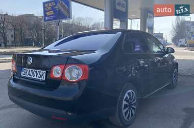 Седан Volkswagen Jetta 2006 в Николаеве