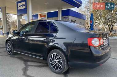 Седан Volkswagen Jetta 2006 в Николаеве