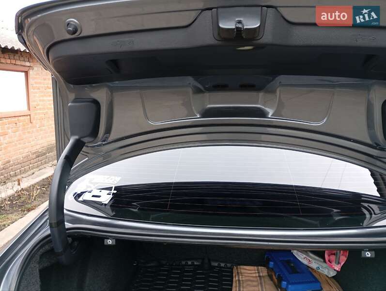 Седан Volkswagen Jetta 2013 в Чутове фото 18 Седан Volkswagen Jetta 2013 в Чутове