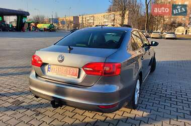 Седан Volkswagen Jetta 2013 в Луцке