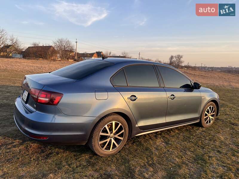 Седан Volkswagen Jetta 2016 в Кривому Розі